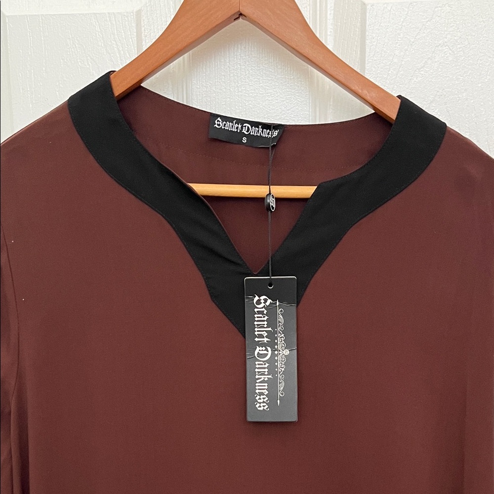 Scarlet Darkness Renaissance Brown Top with Black Trim - Picture 2 of 3